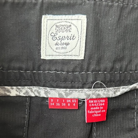 PLEATED BLACK SKIRT W/ BUTTONS - Picture 6 of 6